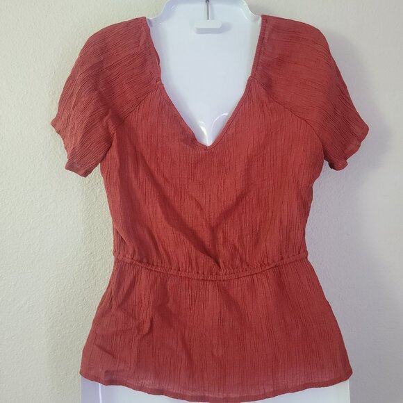 OLM Button Front Crinkle Peplum Blouse in Brick Red Women's M - Picture 4 of 10